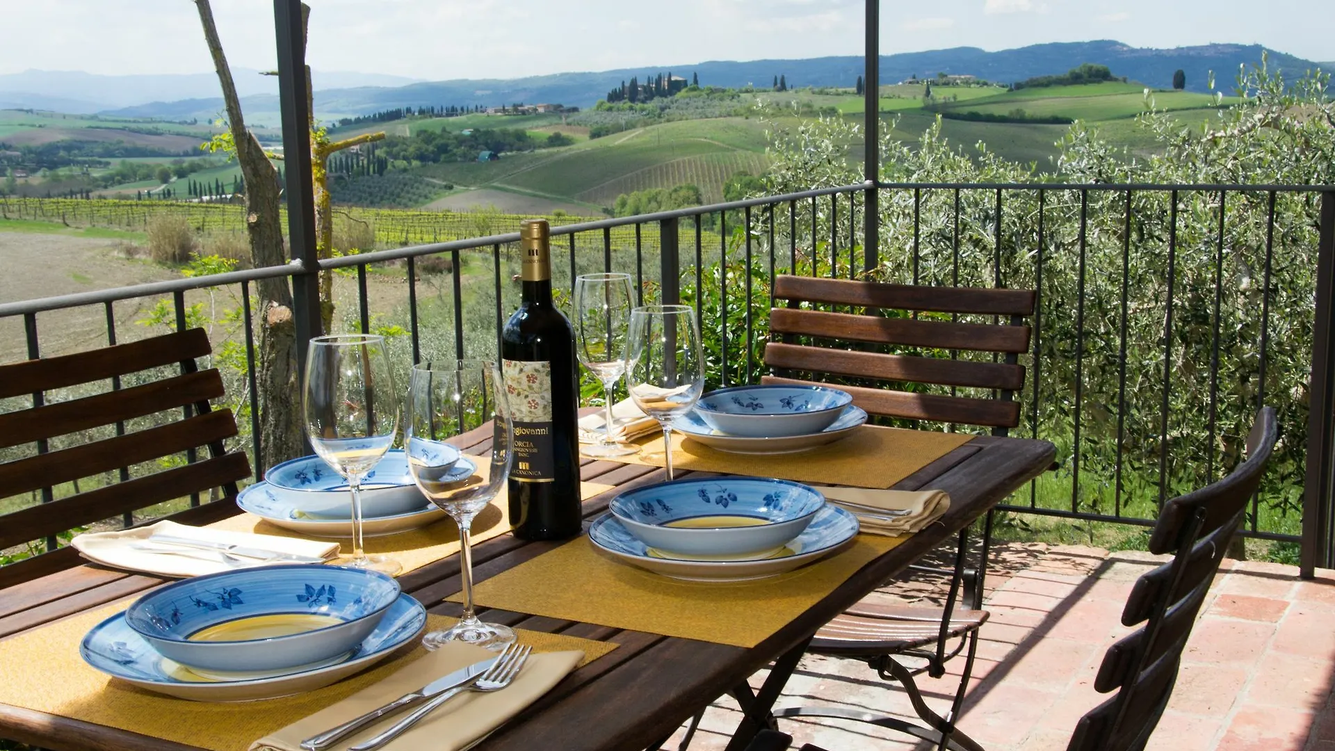 La Canonica Villa San Giovanni d'Asso 0*,  Italy